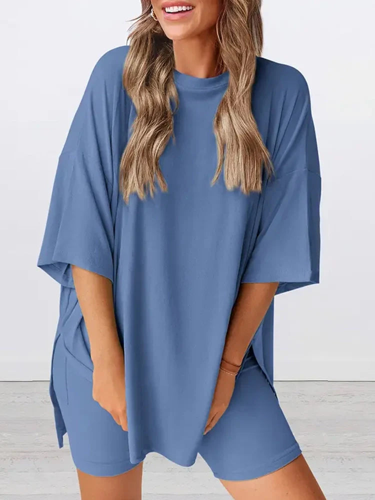 Women’s Casual Oversized 2-Piece Set – Crewneck Top & Split Hem Design