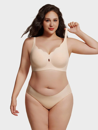 Plus Size Seamless Wireless Full Coverage Bra for Women – Scalloped Neck Soft Lift Comfort Bra