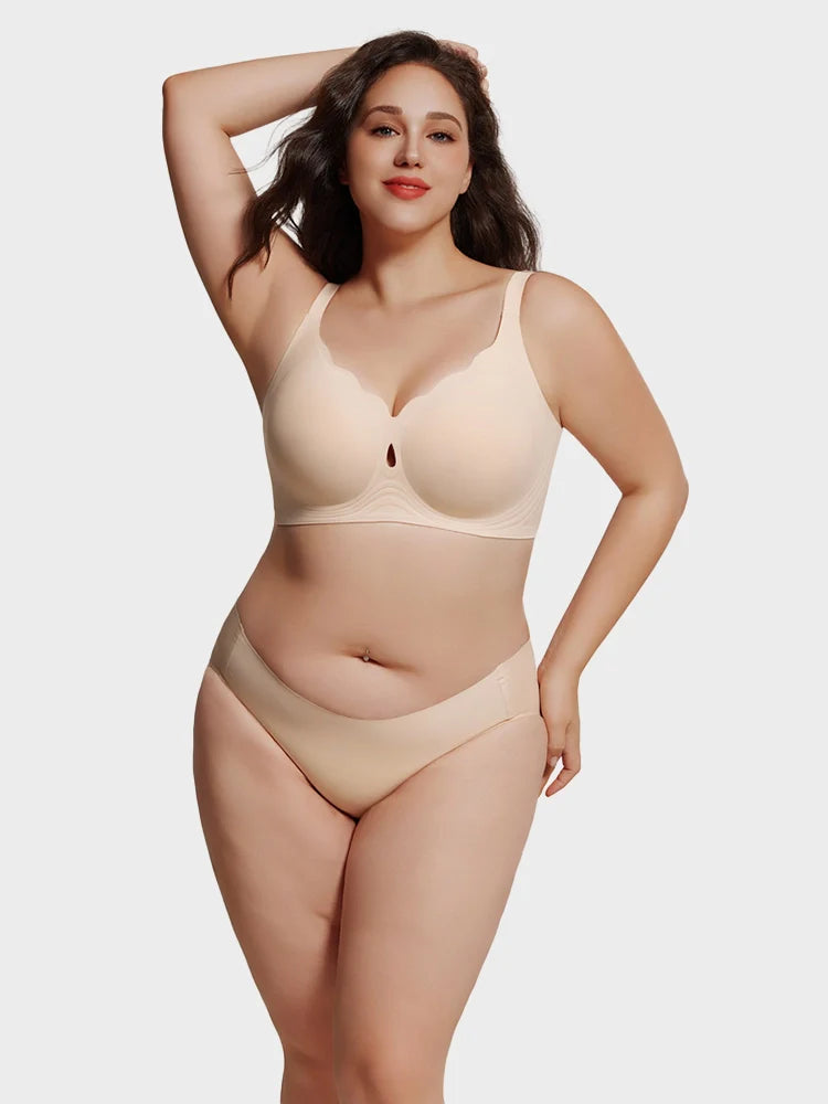 Plus Size Seamless Wireless Full Coverage Bra for Women – Scalloped Neck Soft Lift Comfort Bra