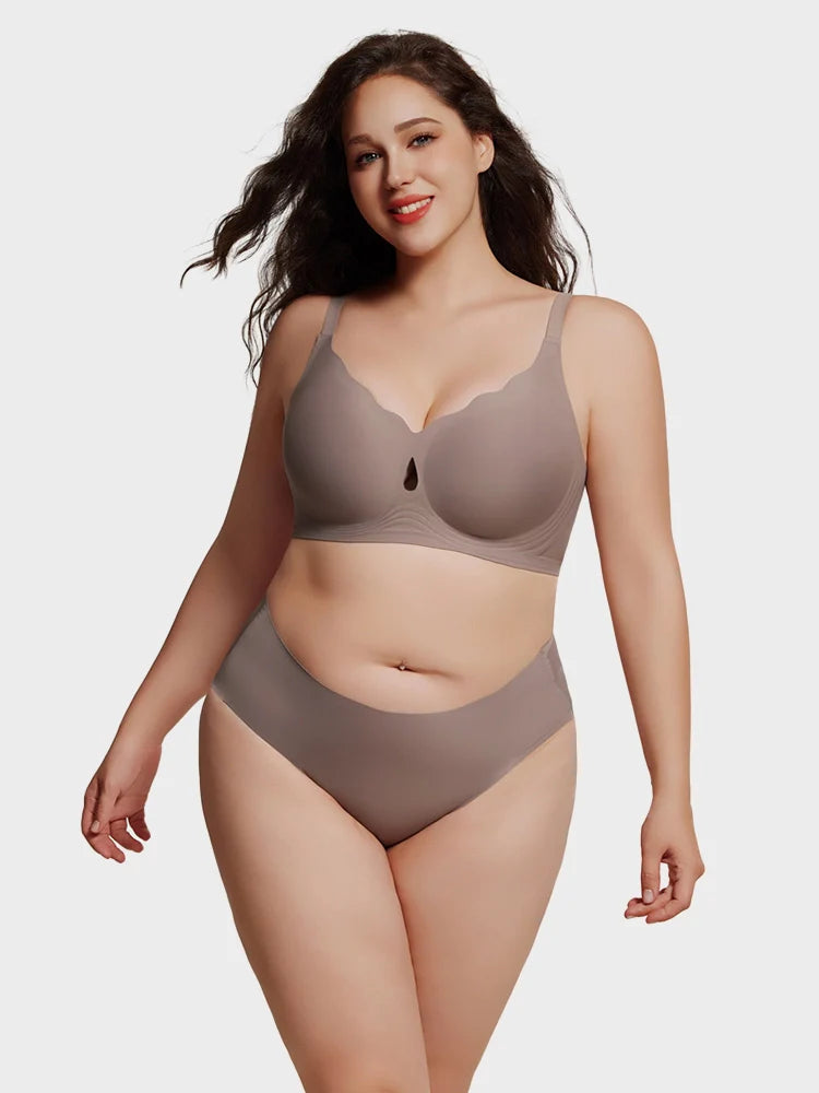 Plus Size Seamless Wireless Full Coverage Bra for Women – Scalloped Neck Soft Lift Comfort Bra