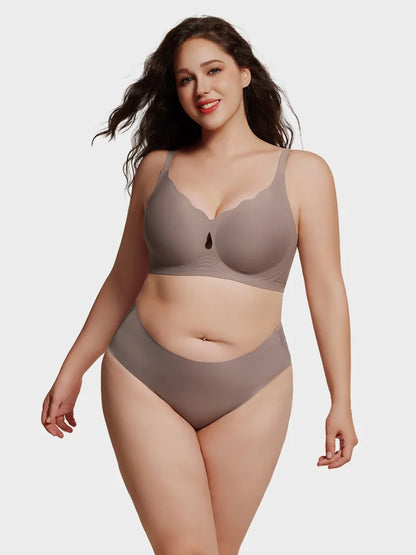 Plus Size Seamless Wireless Full Coverage Bra for Women – Scalloped Neck Soft Lift Comfort Bra