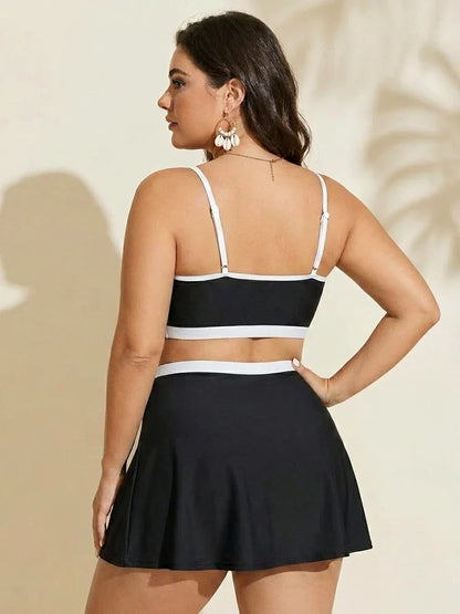 Colorblock U-Neck 2-Piece Swim Set with Slit Skirt