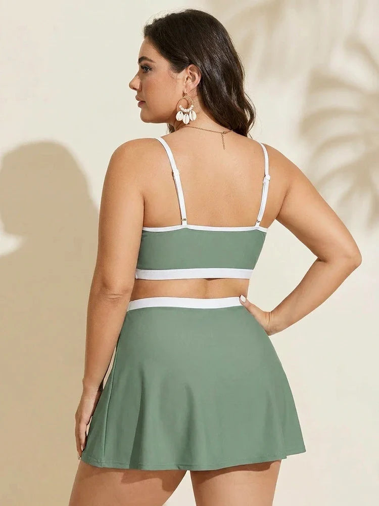 Colorblock U-Neck 2-Piece Swim Set with Slit Skirt