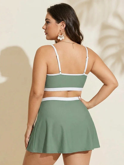 Colorblock U-Neck 2-Piece Swim Set with Slit Skirt